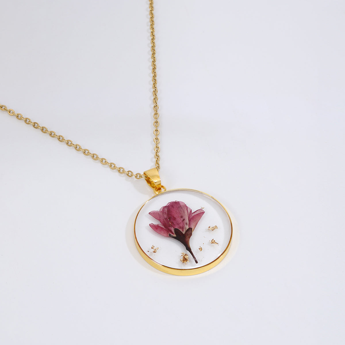 Collier de fleurs du mois de naissance